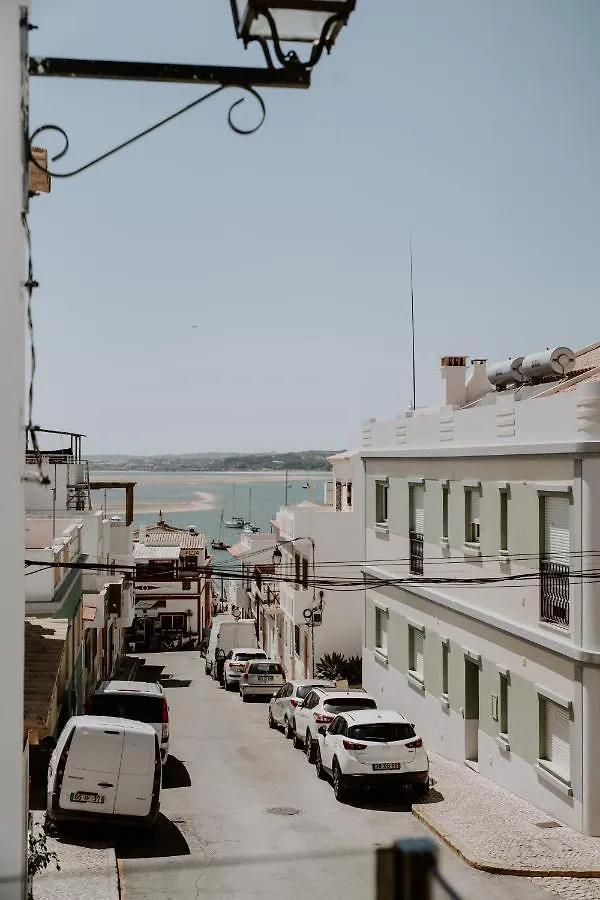 Rooftop Guesthouse Alvor 0*,